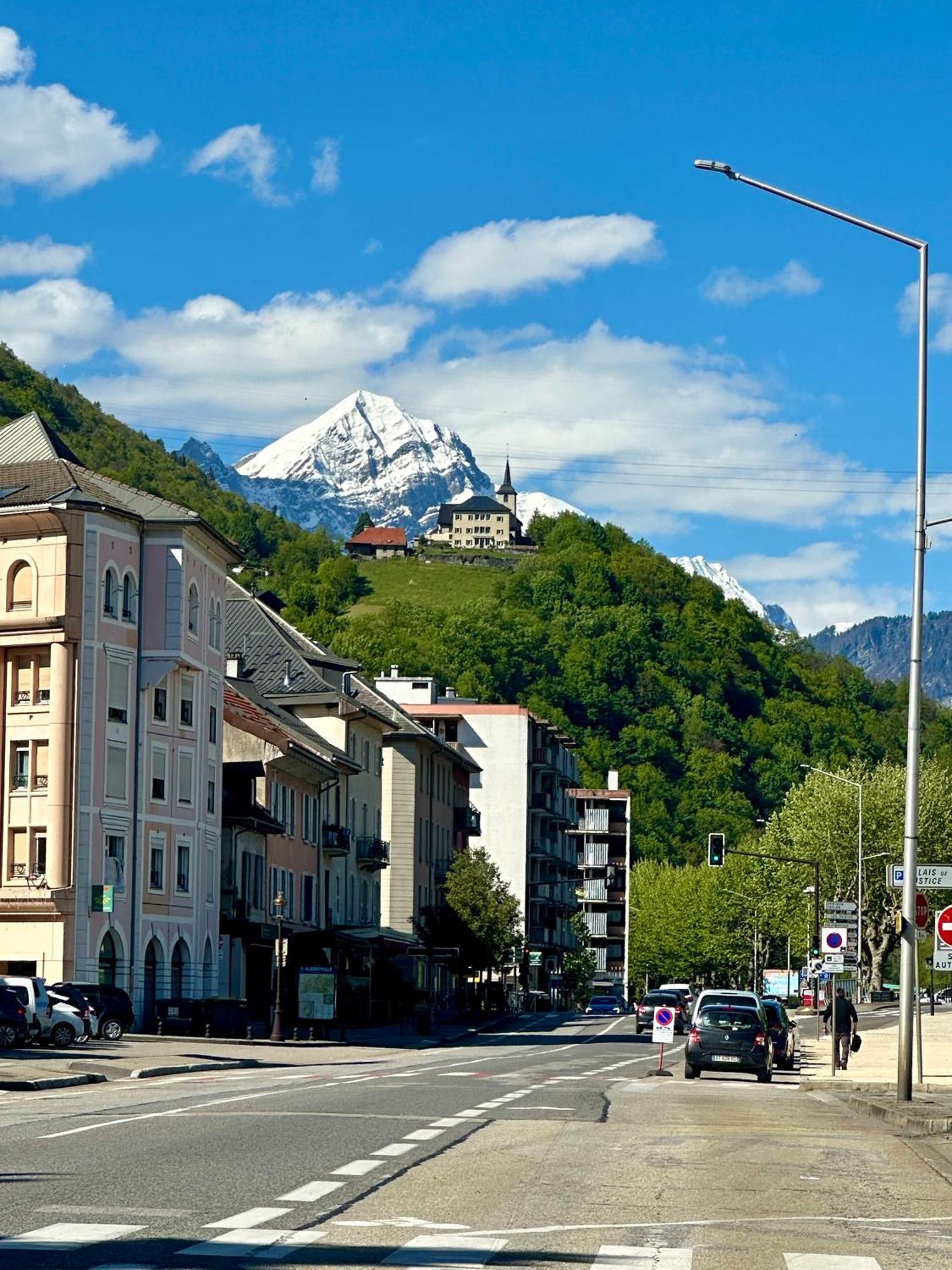 Le Refuge T3 Centre Ville 63M2 Pied Des Montagnes Albertville Buitenkant foto